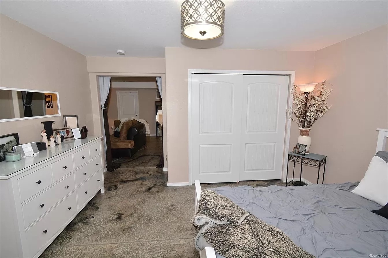 5th bedroom in basement - 8782 Windy Plains Ct