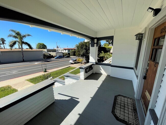 Building Photo - 1093 E Main St