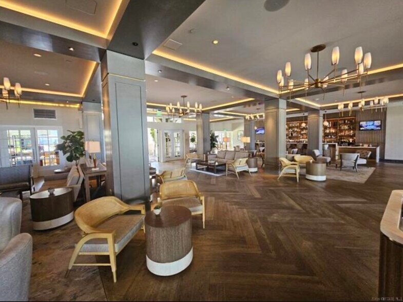 Building Photo - 1562 Camino Del Mar