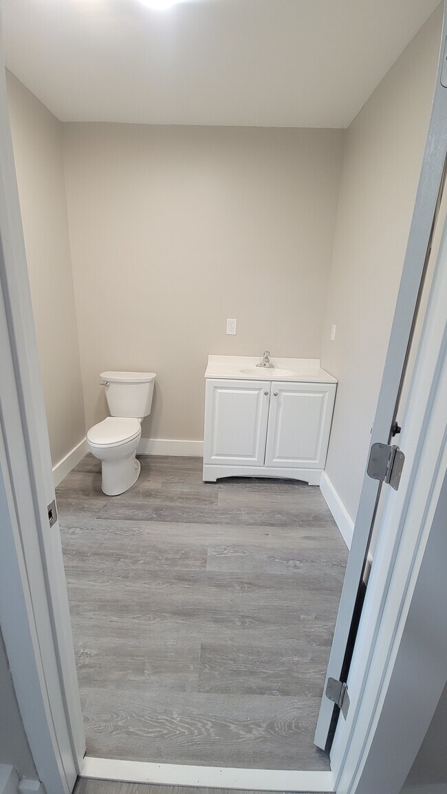 Building Photo - 1130 US-4