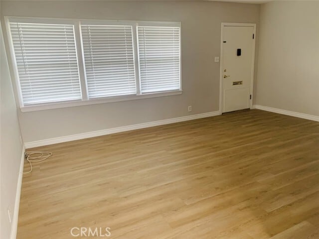 Building Photo - 8843 E Greenwood Ave