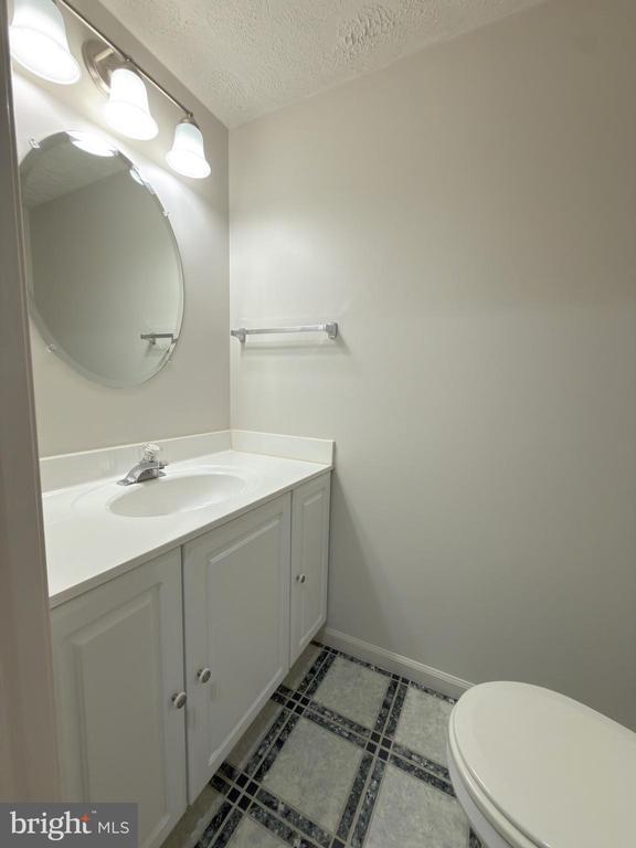 Building Photo - 5519 Inverness Woods Ct