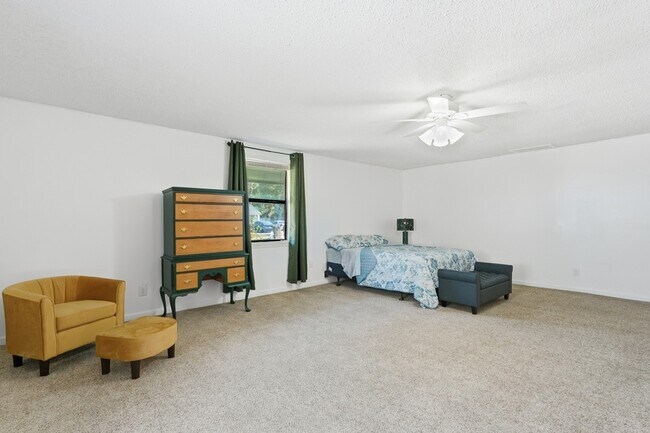 Building Photo - 2222 Bacon Park Dr