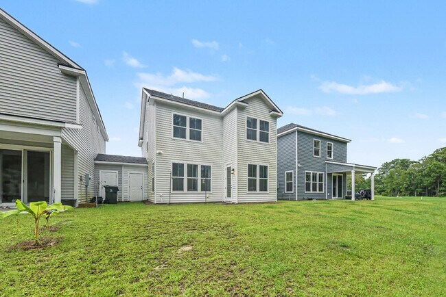 Building Photo - 341 Chapman Cir