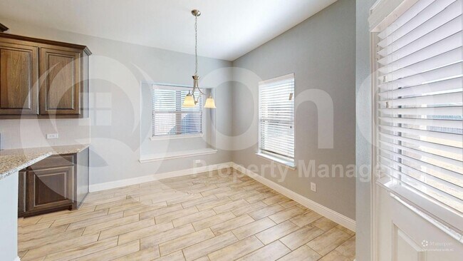 Building Photo - 4006 Whitetail Ln