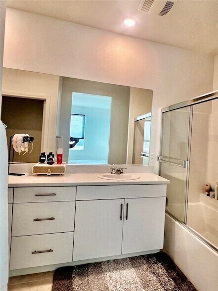 Building Photo - 16670 Crocus Ln