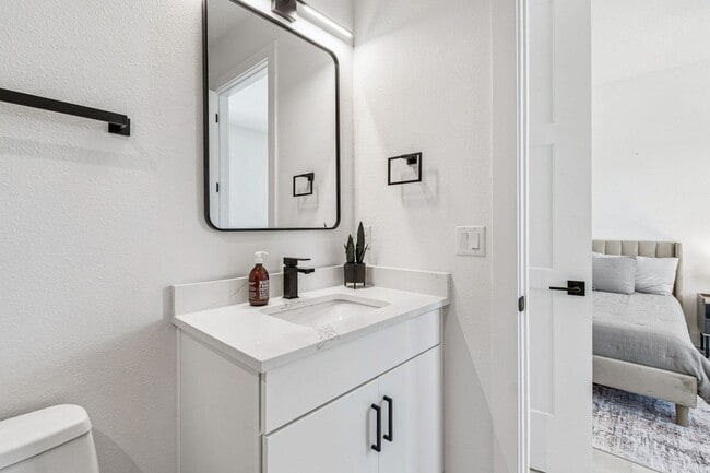 Building Photo - Modern Townhome For Lease in downtown St Pete and Warehouse Arts District