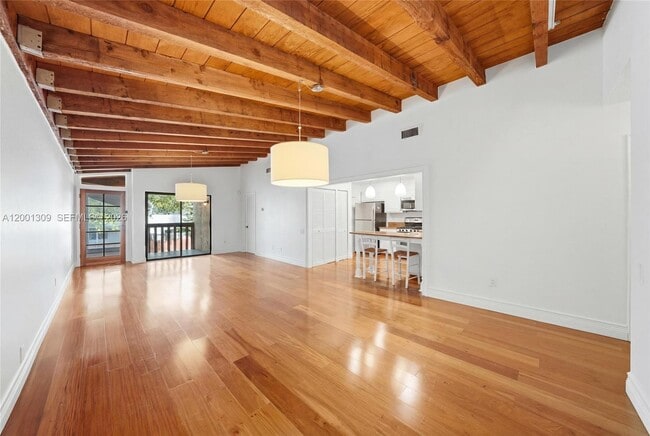 Building Photo - 6704 SW 114th Pl