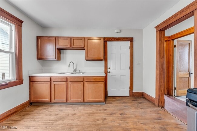 Building Photo - 11601 Headley Ave