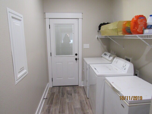 Building Photo - 3956 Painter Branch Rd