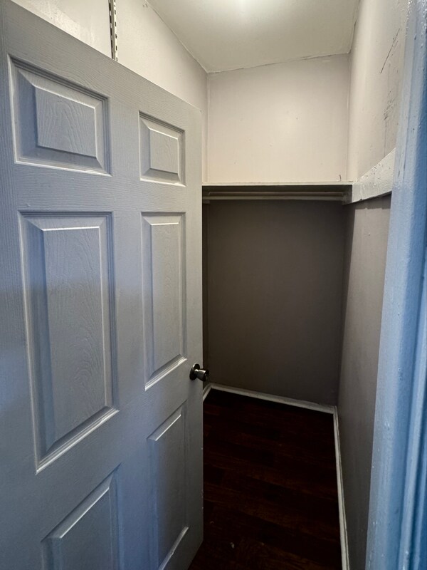 Building Photo - 2228 W 18th Pl