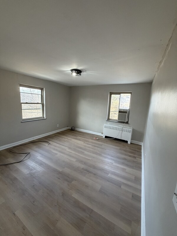 Building Photo - 7139 Eastlawn Dr