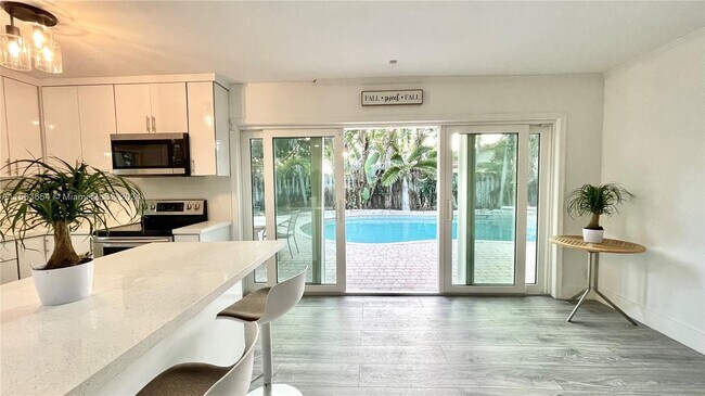 Building Photo - 6801 NW 26th Way