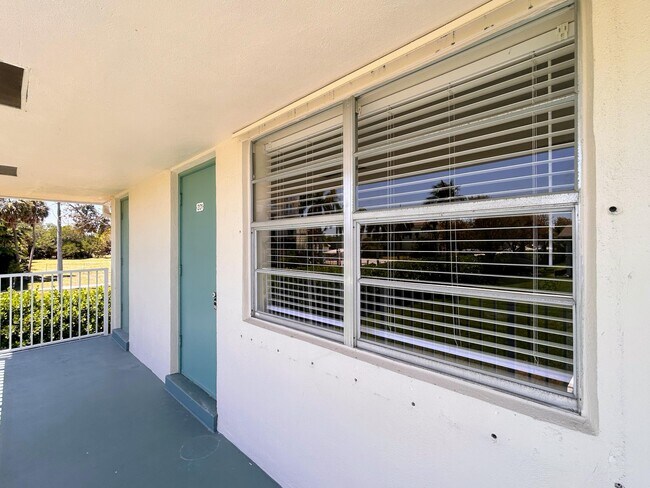 Building Photo - 620 Horizon W