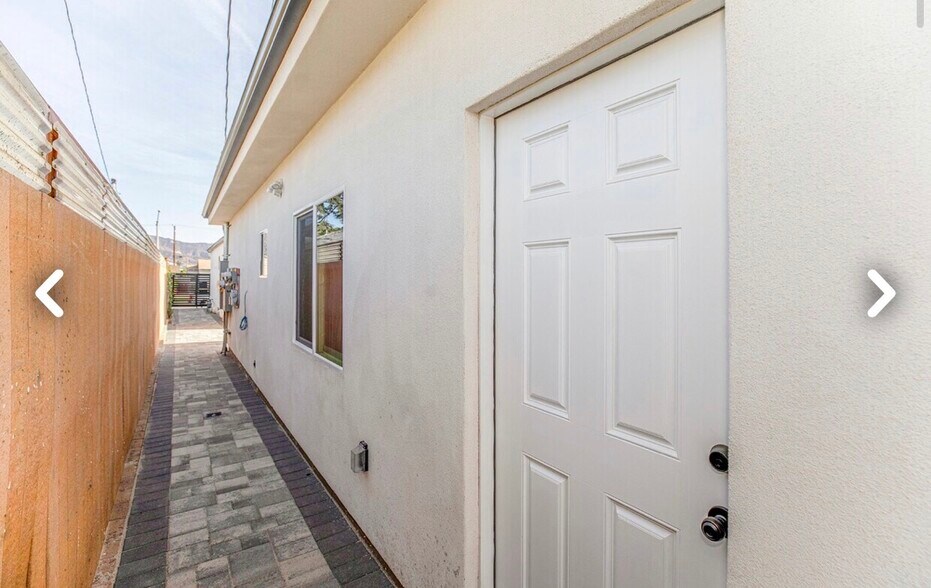 Building Photo - 2033 N Frederic St