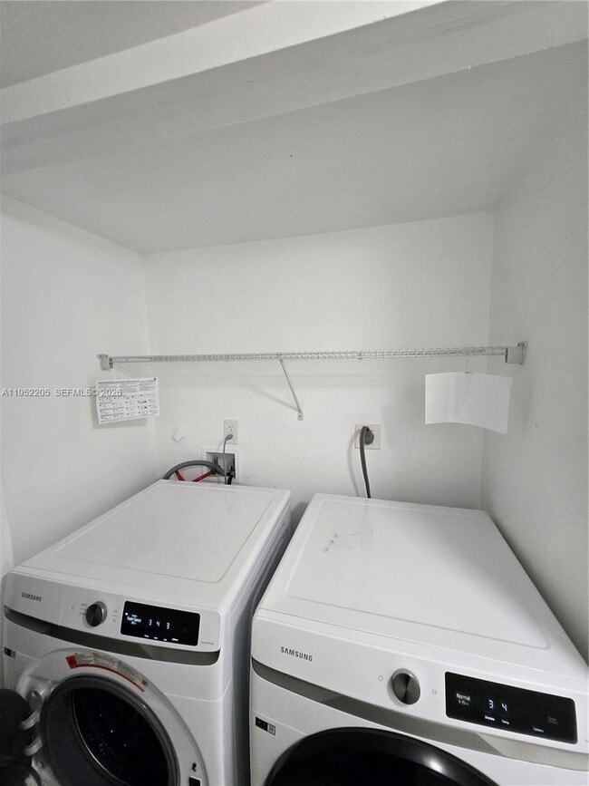 Building Photo - 12219 SW 14th Ln