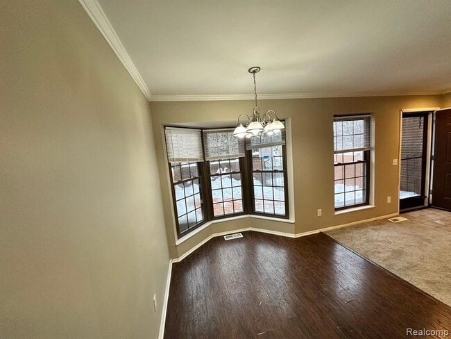 Building Photo - 39975 Crosswinds Rd