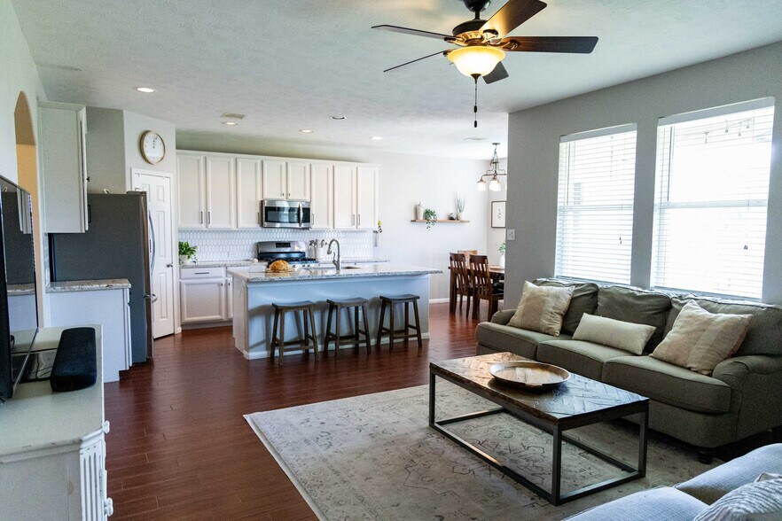 Building Photo - 20202 Dolben Meadows Ln