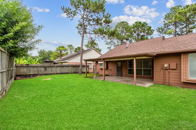 Building Photo - 7019 Yardley Dr