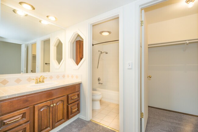 Building Photo - 15739 SE 175th Pl