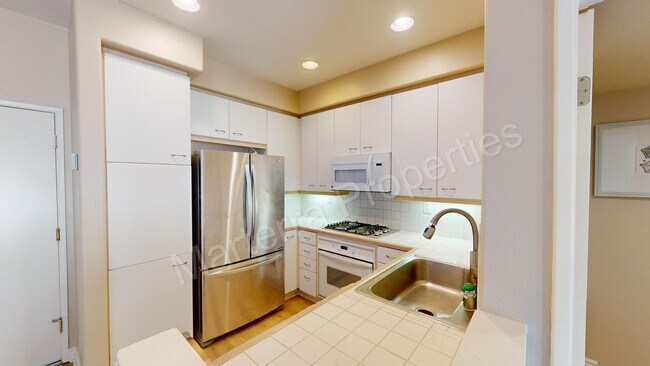 Building Photo - 8406 E Durango Way