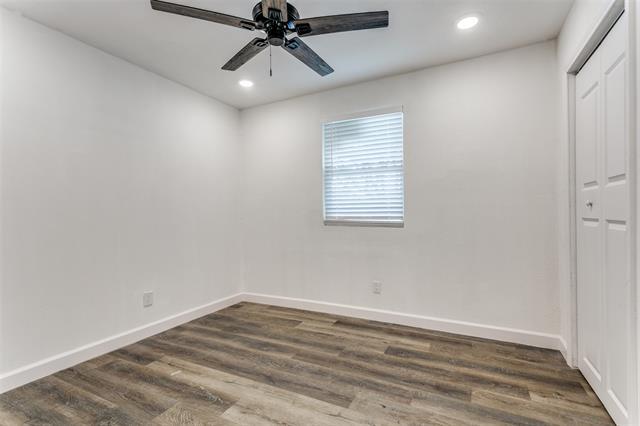 Building Photo - 1535 Carnation Dr