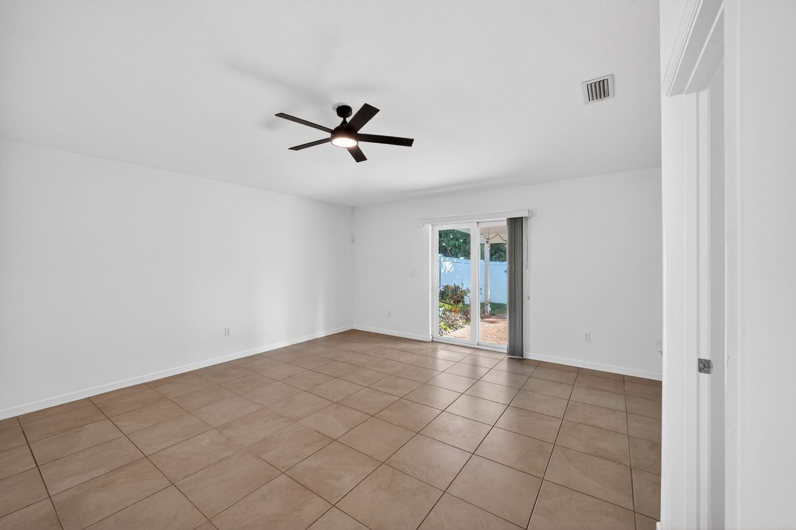 Building Photo - 752 Worlington Ln