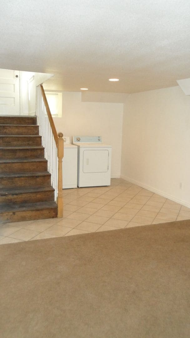 Building Photo - 1620 8th Ave