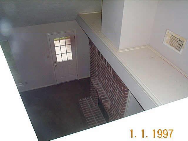 Building Photo - 10806 Willowmist Dr