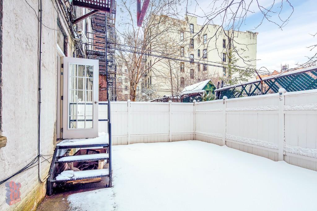 Building Photo - 3 W 103rd St