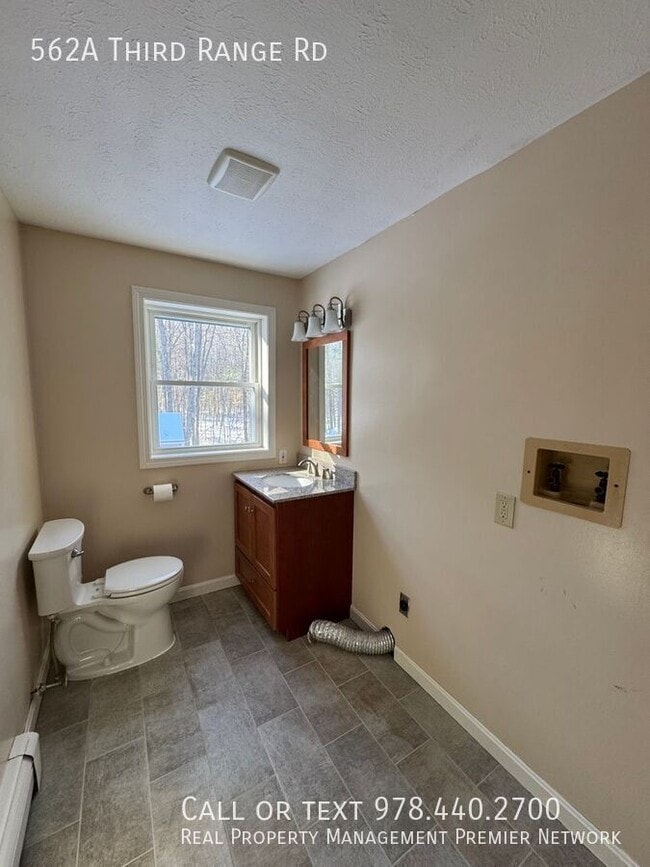 Building Photo - 562A Third Range Rd