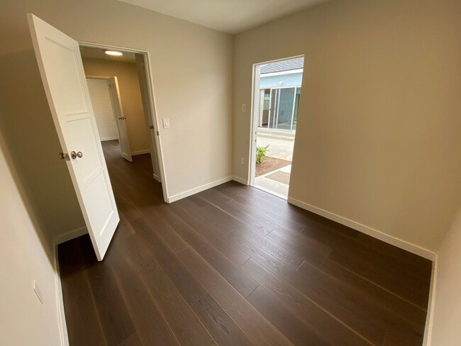 Building Photo - Beautifully Updated Home in the Heart of Central Torrance + Bonus Unit