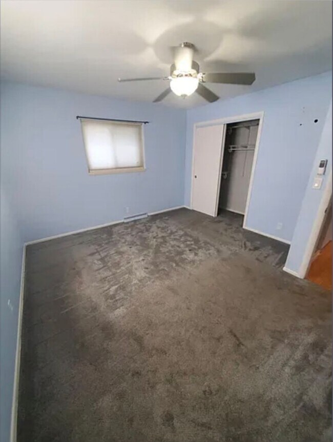 Building Photo - 4517 Curwood Ave SE