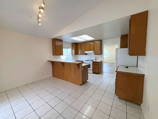 Building Photo - Beautiful Home in a Cul-de sac