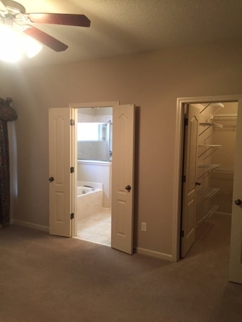 Building Photo - UNDER REPAIR!