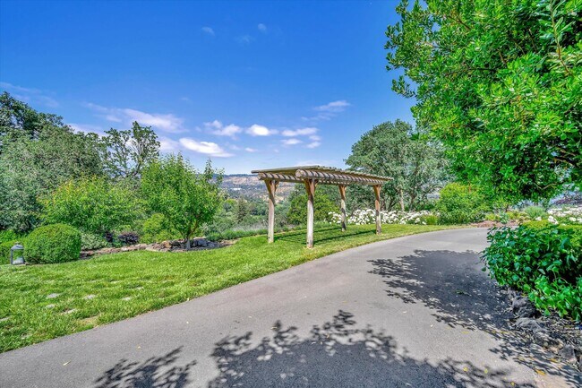 Building Photo - Welcome to Your Luxurious Napa Valley Retr...