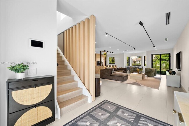 Building Photo - 1077 Golden Cane Dr