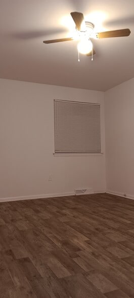 Building Photo - 225 Station Ave