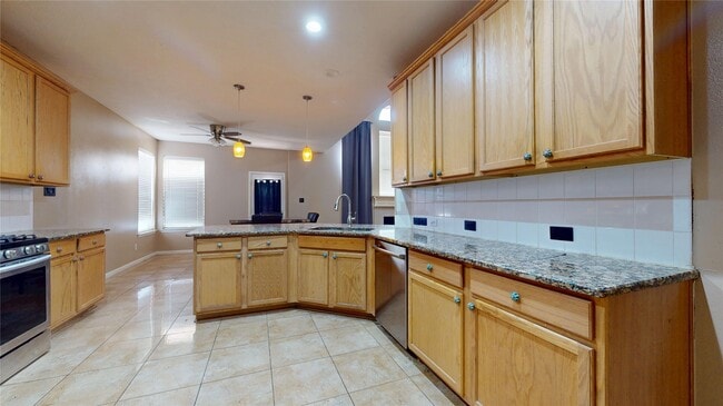 Building Photo - 21050 Florette Ln