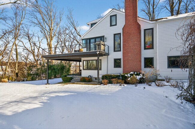 Building Photo - 2 Prospect Ave