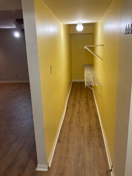 Building Photo - 929 Buccaneer Dr