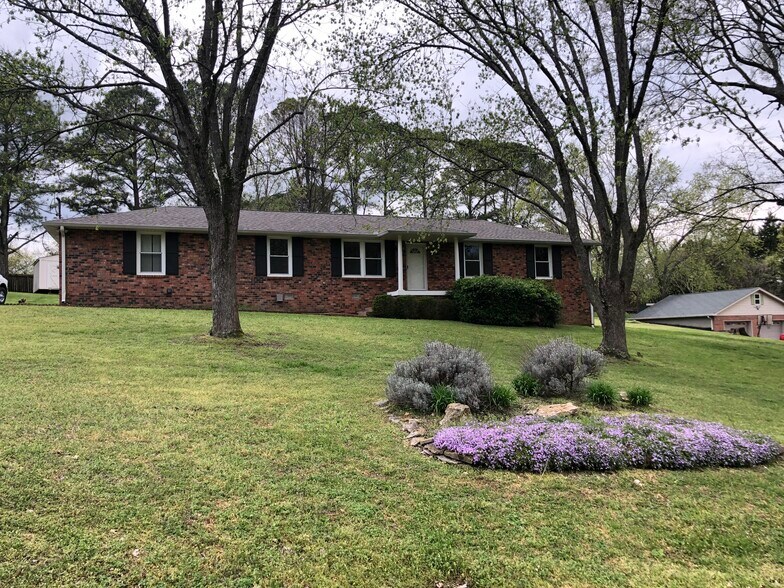 Front of Home - 903 Green Valley Rd