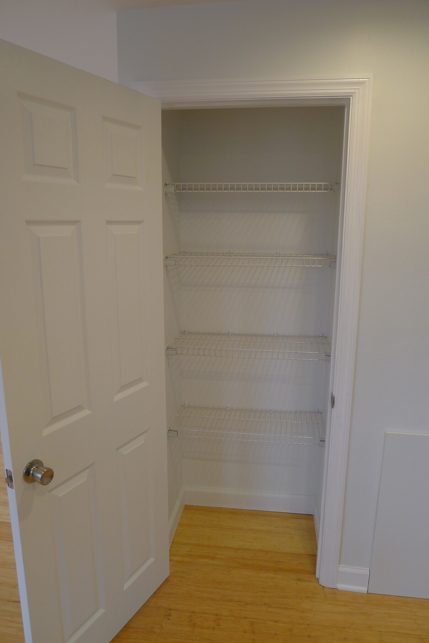 Building Photo - 278 Valley View Road