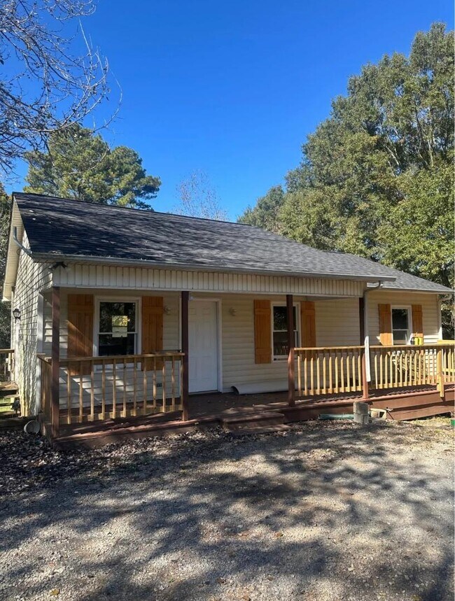 Building Photo - 180 Crestview Dr NW