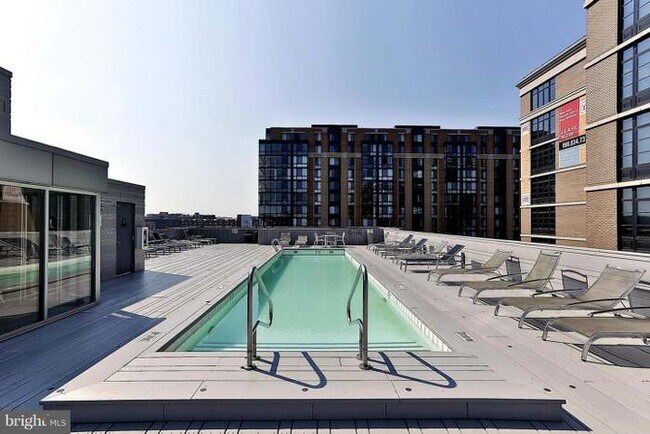 Building Photo - 437 New York Ave NW