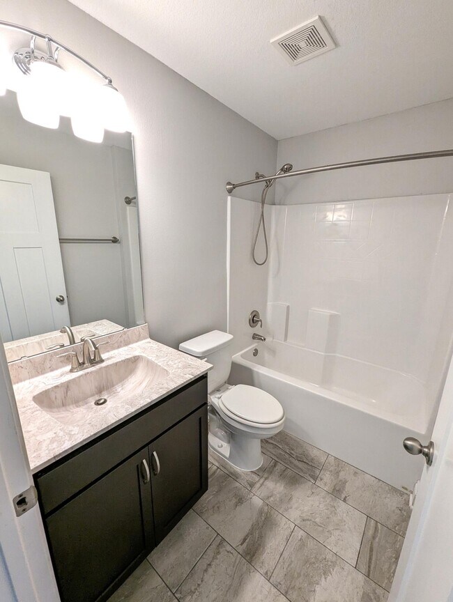 Building Photo - 1651 Ponderosa Dr