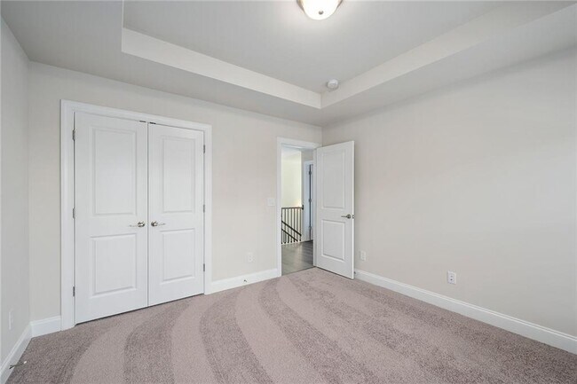 Building Photo - 1363 Live Oak Ln