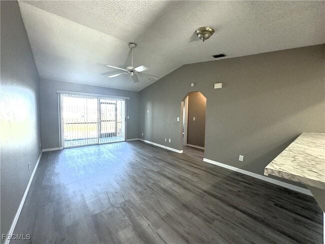 Building Photo - 829 Gleason Pkwy