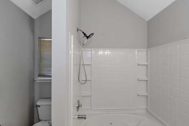 Building Photo - 129 Meadow Ct