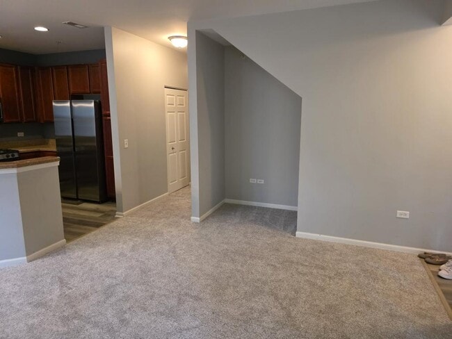 Building Photo - 2250 Aurora Dr
